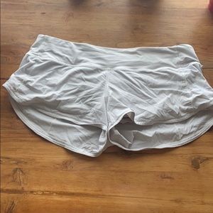 white lululemon speed up 2.5
